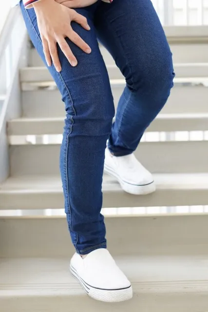 膝痛の根本原因！膝蓋骨の動きの重要性｜都城市　整骨院